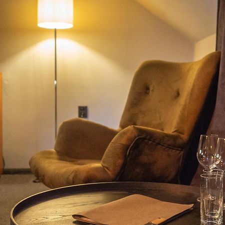 Garden Restaurant & Pension Pardubice Bagian luar foto