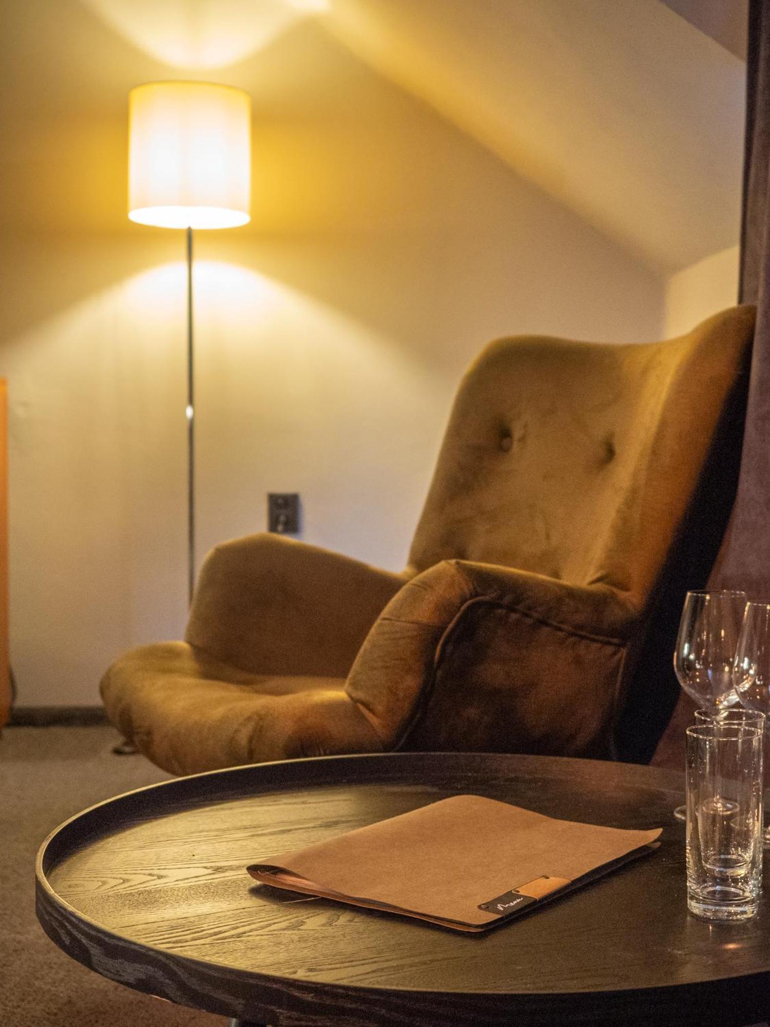 Garden Restaurant & Pension Pardubice Bagian luar foto